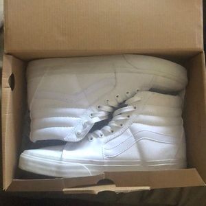 VANS SK8-HI “TRUE WHITE”